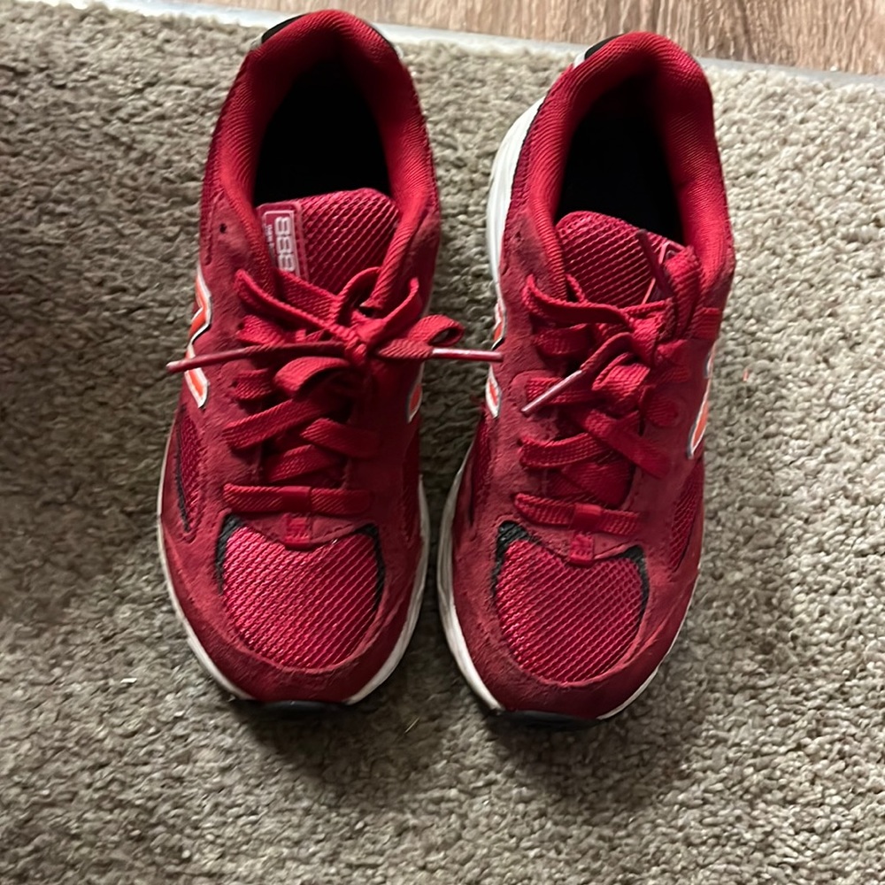 Kids New Balance 888v2